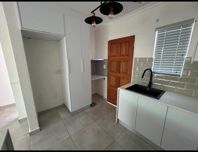 2 BEDROOM PROPERTY TO RENT IN KOSMOSDAL